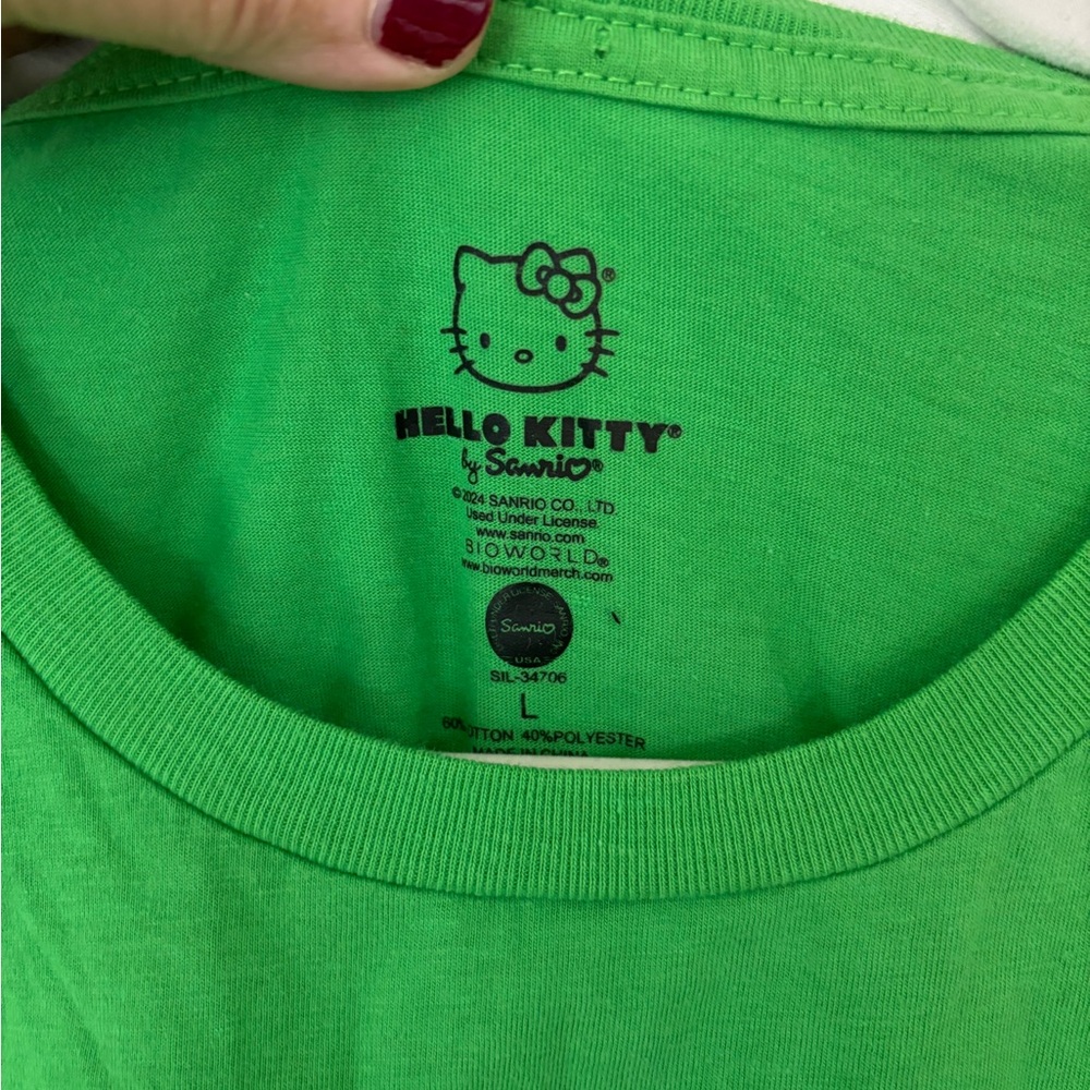 Hello Kitty Green Lucky Clover T-Shirt Large View 2